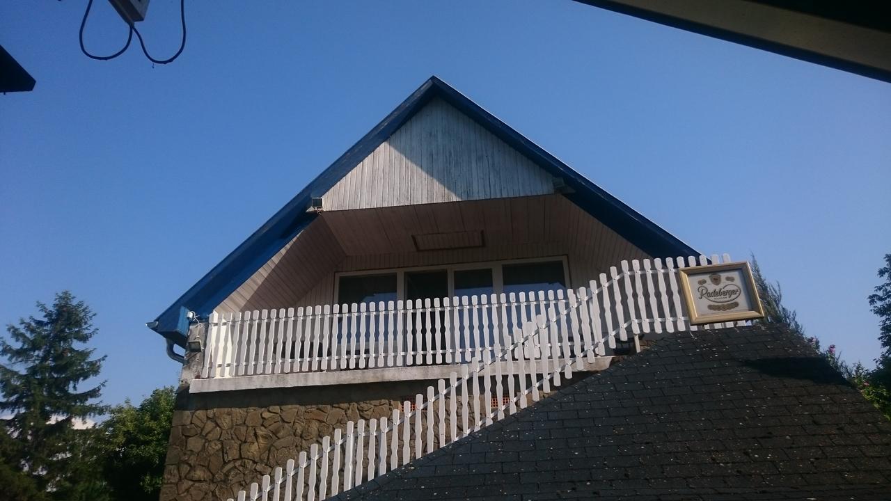 발라톤페니베스 Piccolo Panzio B&B 외부 사진