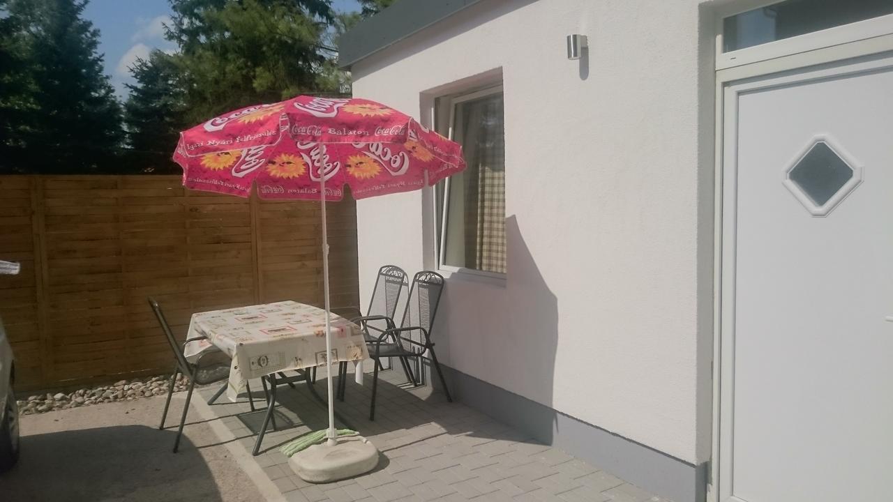 발라톤페니베스 Piccolo Panzio B&B 외부 사진