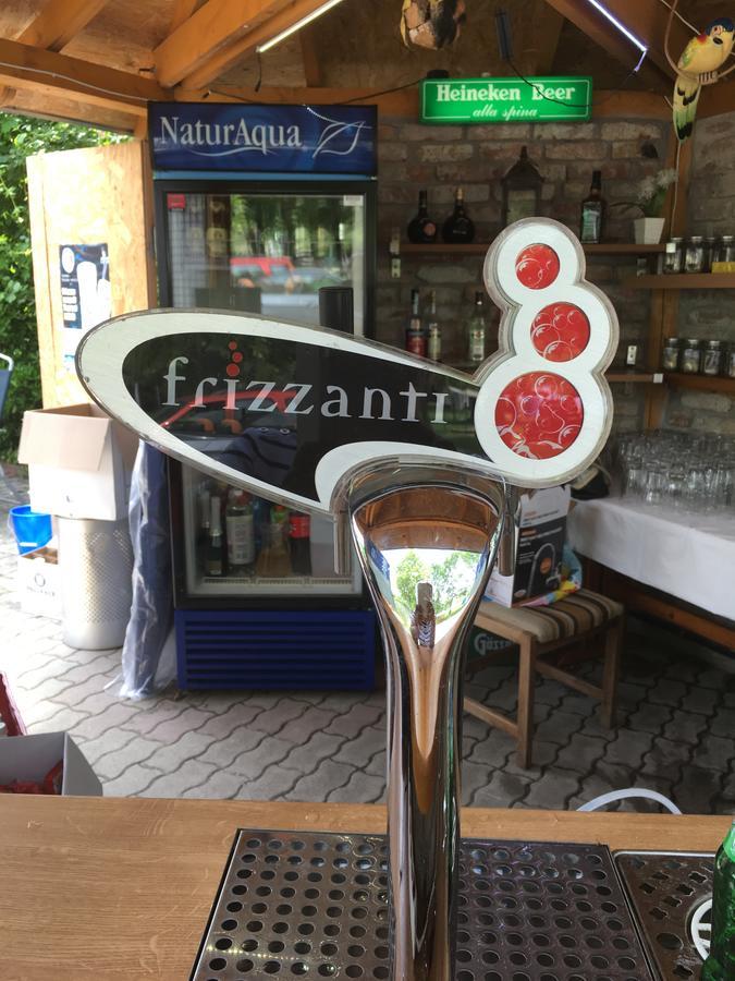 발라톤페니베스 Piccolo Panzio B&B 외부 사진